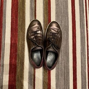 Beautiful Metallic Leather Ecco Sneakers - US 11